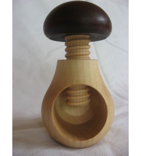 O Trading COMINHKPR18664 Mushroom Nutcracker